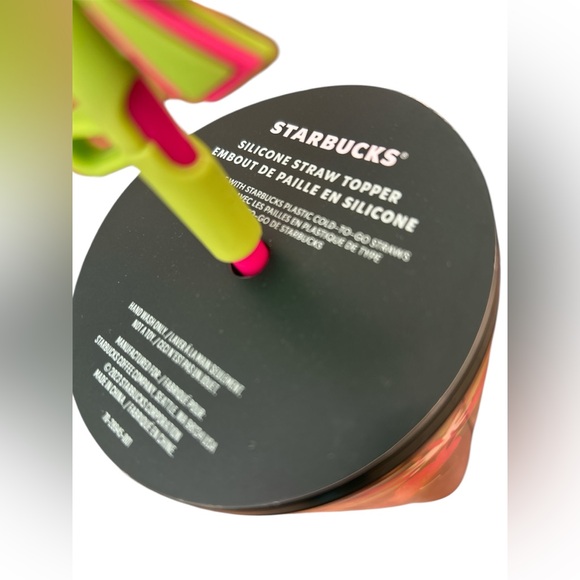 STARBUCKS NWT! 24 oz. Silicone straw topper tumbler!!! - Picture 4 of 4